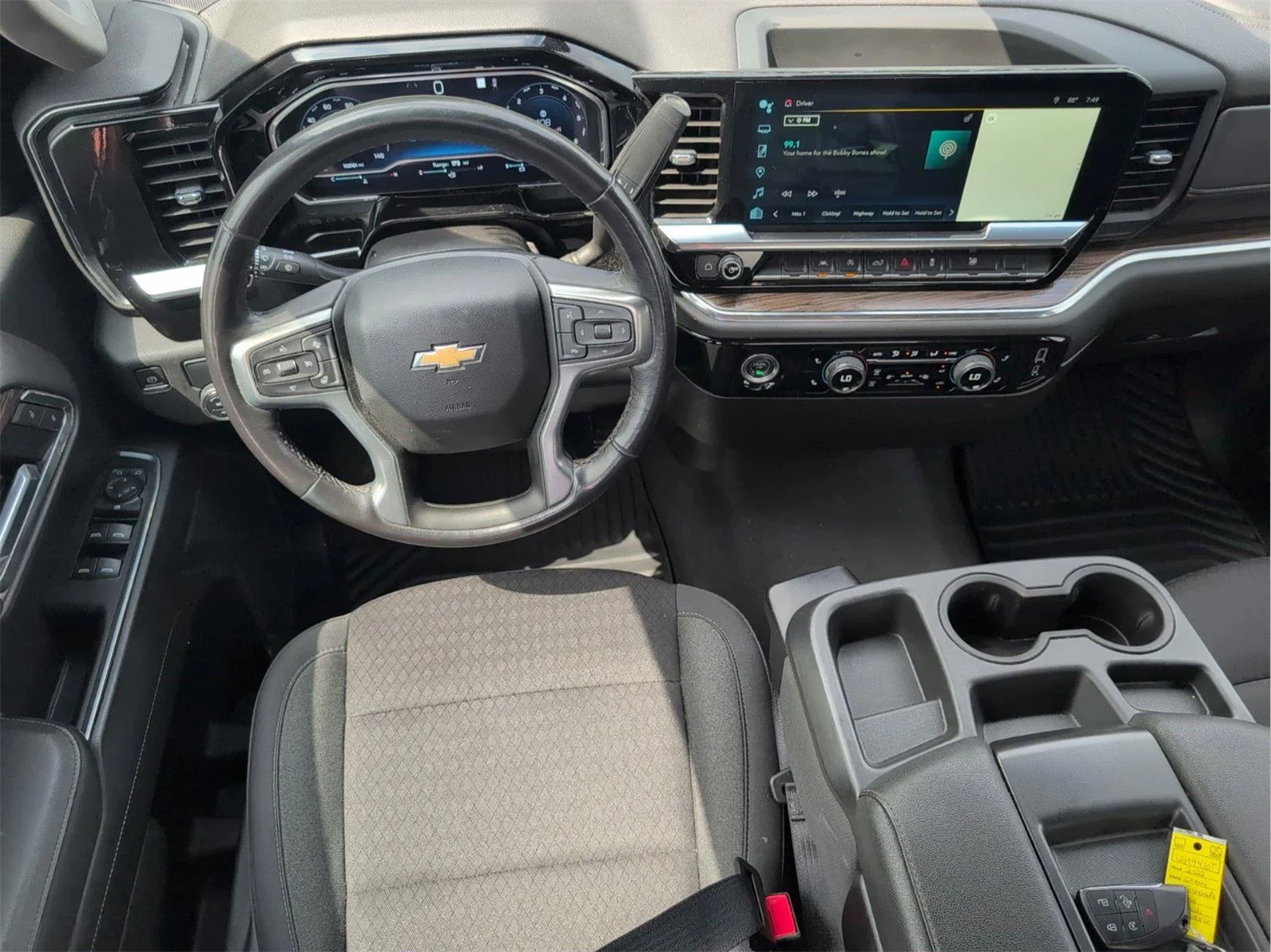 Used 2022 Summit White Chevrolet LT image 26