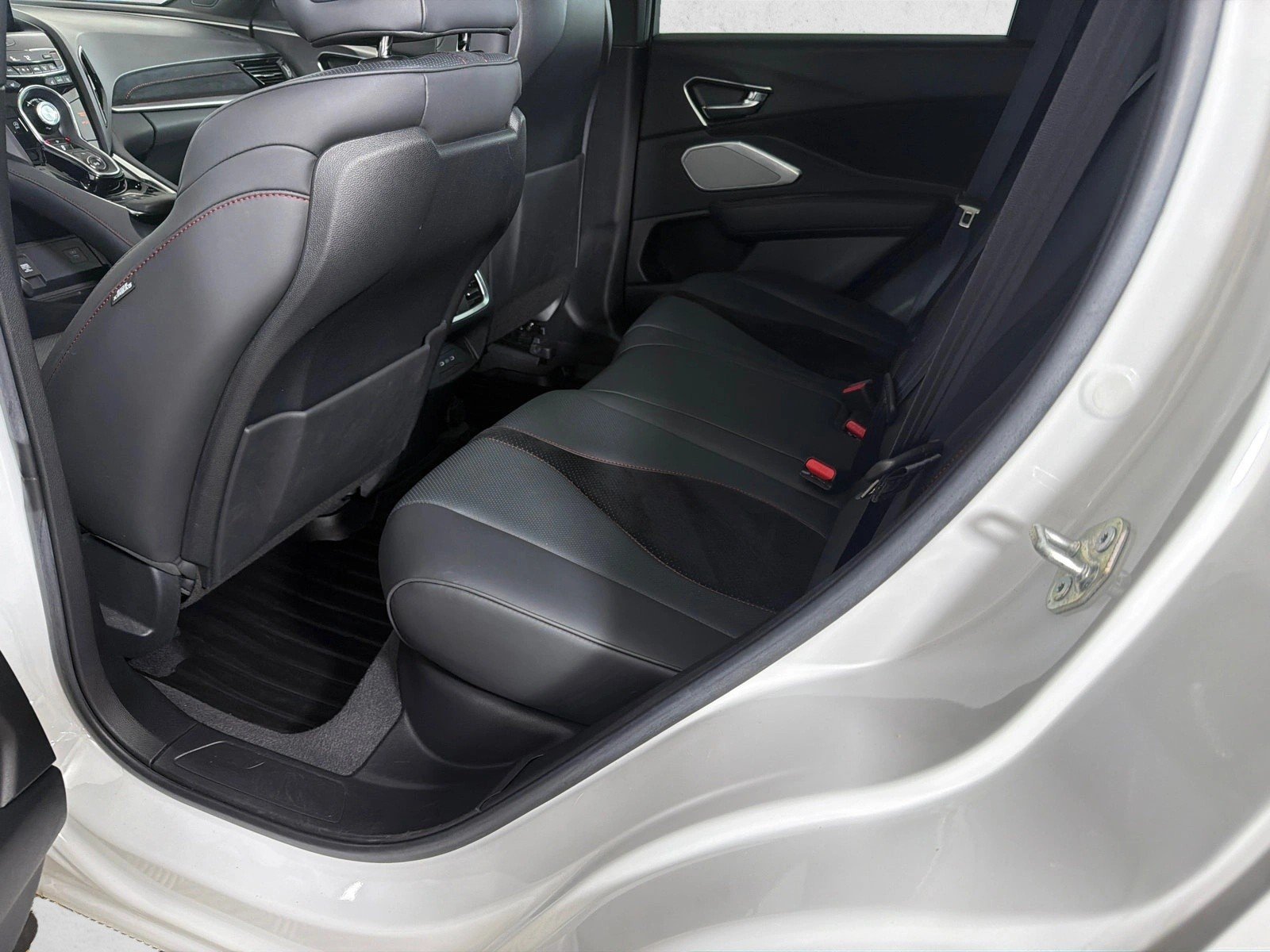 Used 2023 Platinum White Pea Acura w/A-Spec Package image 23