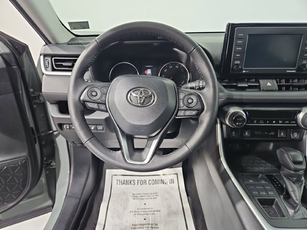 Used 2021  Toyota XLE image 14