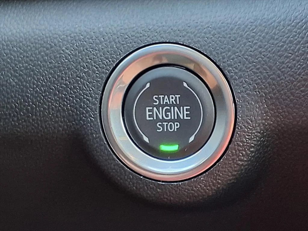 New 2026 Summit White GMC AT4 image 18