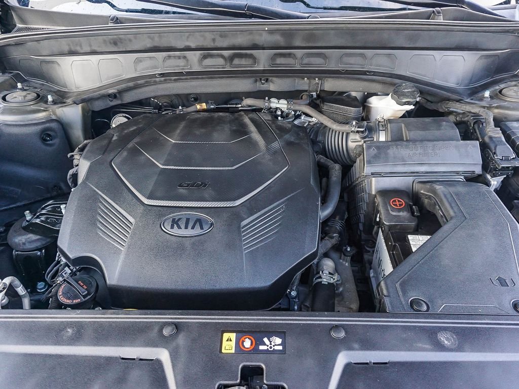 Used 2021 Green Kia S image 25