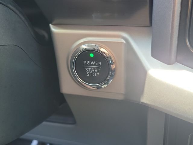 Certified Used 2023 Oxford White Ford XLT image 13