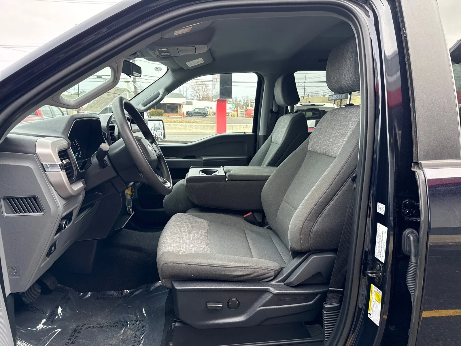 Used 2023 Antimatter Blue Metallic Ford XLT 4WD image 13