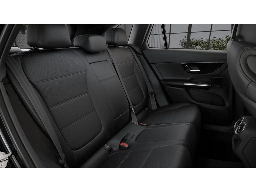 New 2027 Black Mercedes-Benz GLC 300 image 38