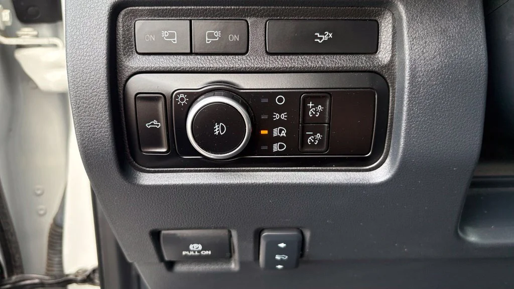 Used 2023 White Ford Lariat image 15