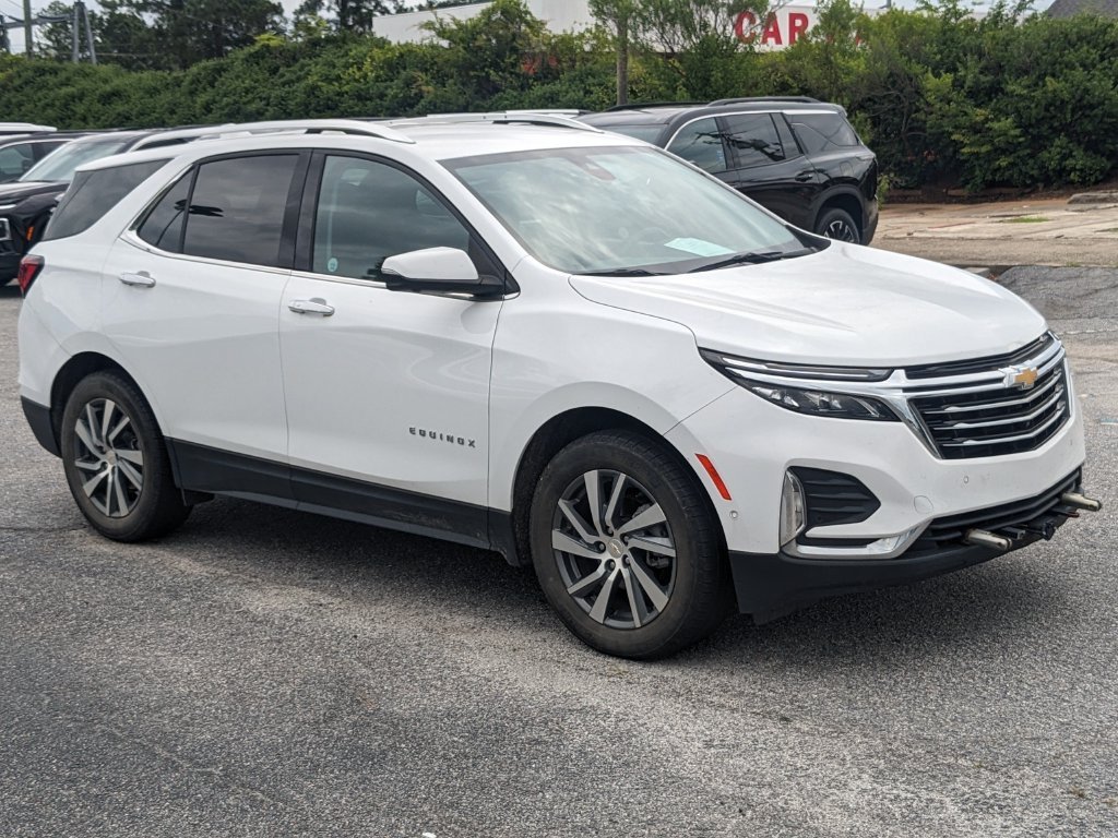 Used 2022 Summit White Chevrolet Premier image 2