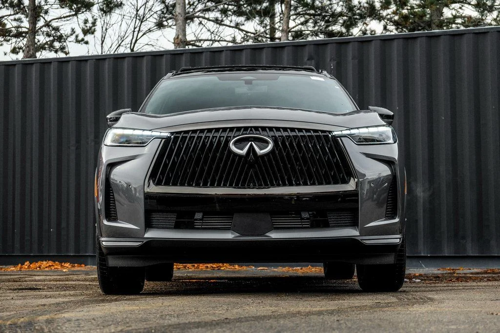 Certified Used 2026 Gray INFINITI Autograph image 5