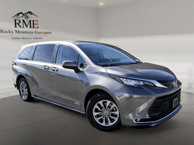 2021 Toyota Sienna XLE