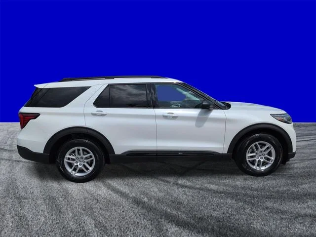 New 2026 Star White Metallic Tri-Coat Ford Active image 3