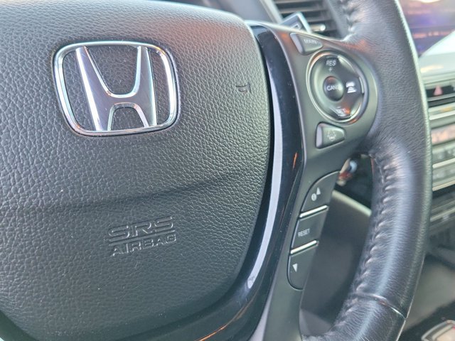 Used 2018 White Diamond Pearl Honda Touring image 26
