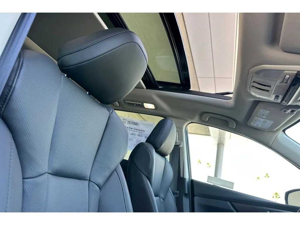 New 2026 CRYSTAL BLACK SILICA Subaru Touring 7-Passenger image 17