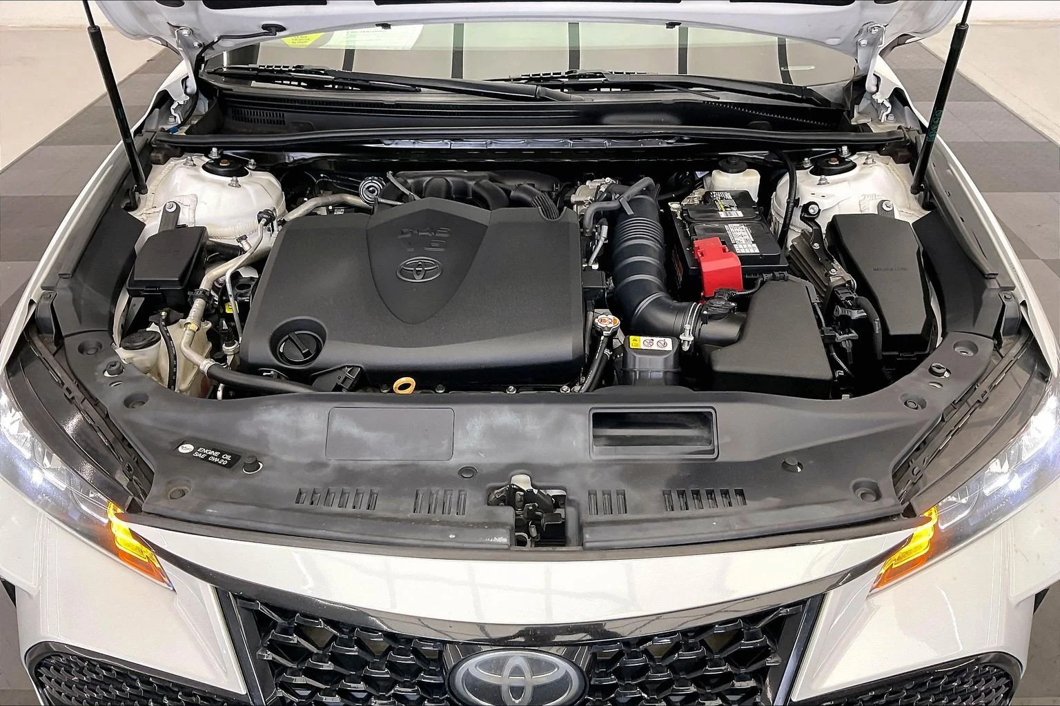 Used 2020 Wind Chill Pearl Toyota TRD image 9