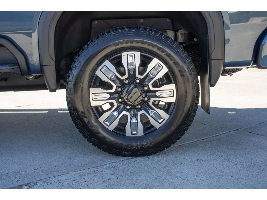 2026 GMC Sierra 3500HD Denali - Photo 13