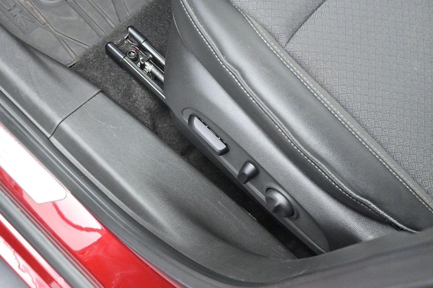 Used 2022 Cinnabar Metallic Buick Select image 14