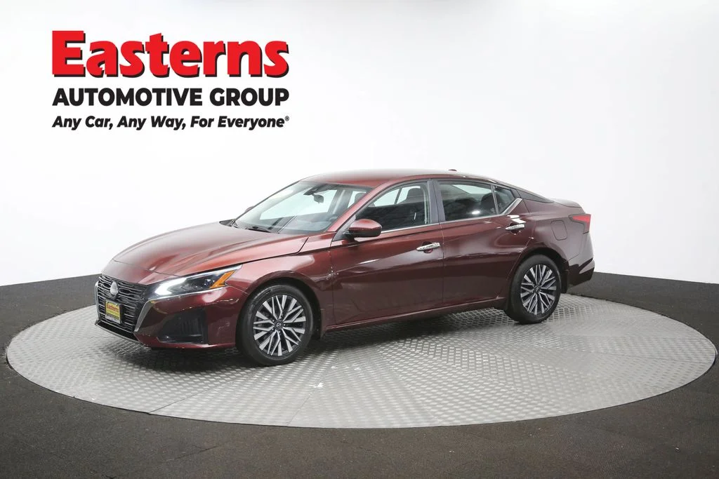 Used 2023 Red Nissan 2.5 SV image 56
