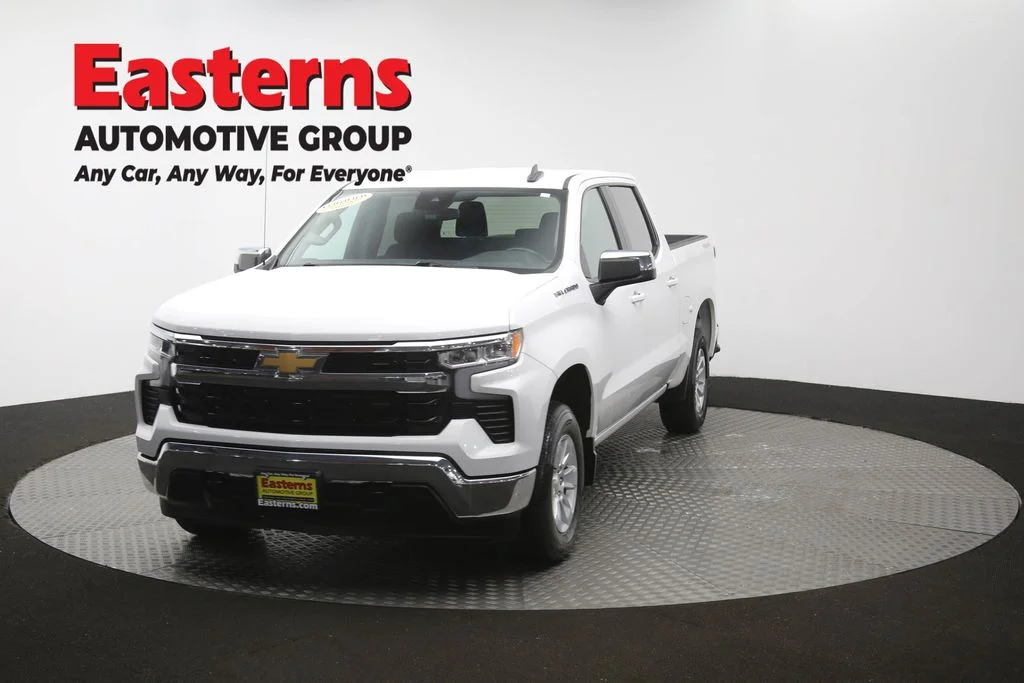 Used 2025 White Chevrolet LT image 55