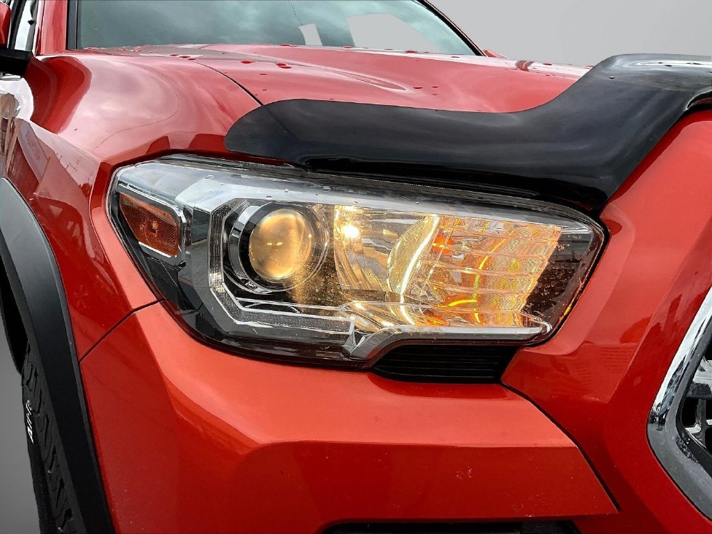 Used 2016 Red Toyota TRD Off-Road image 31