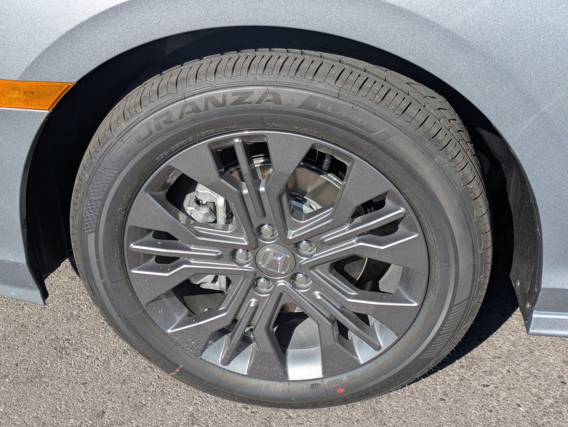 New 2026 Solar Silver Metallic Honda Touring image 16