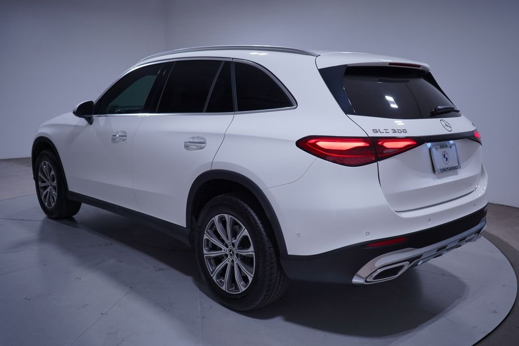 Used 2024 Polar White Mercedes-Benz GLC 300 image 3