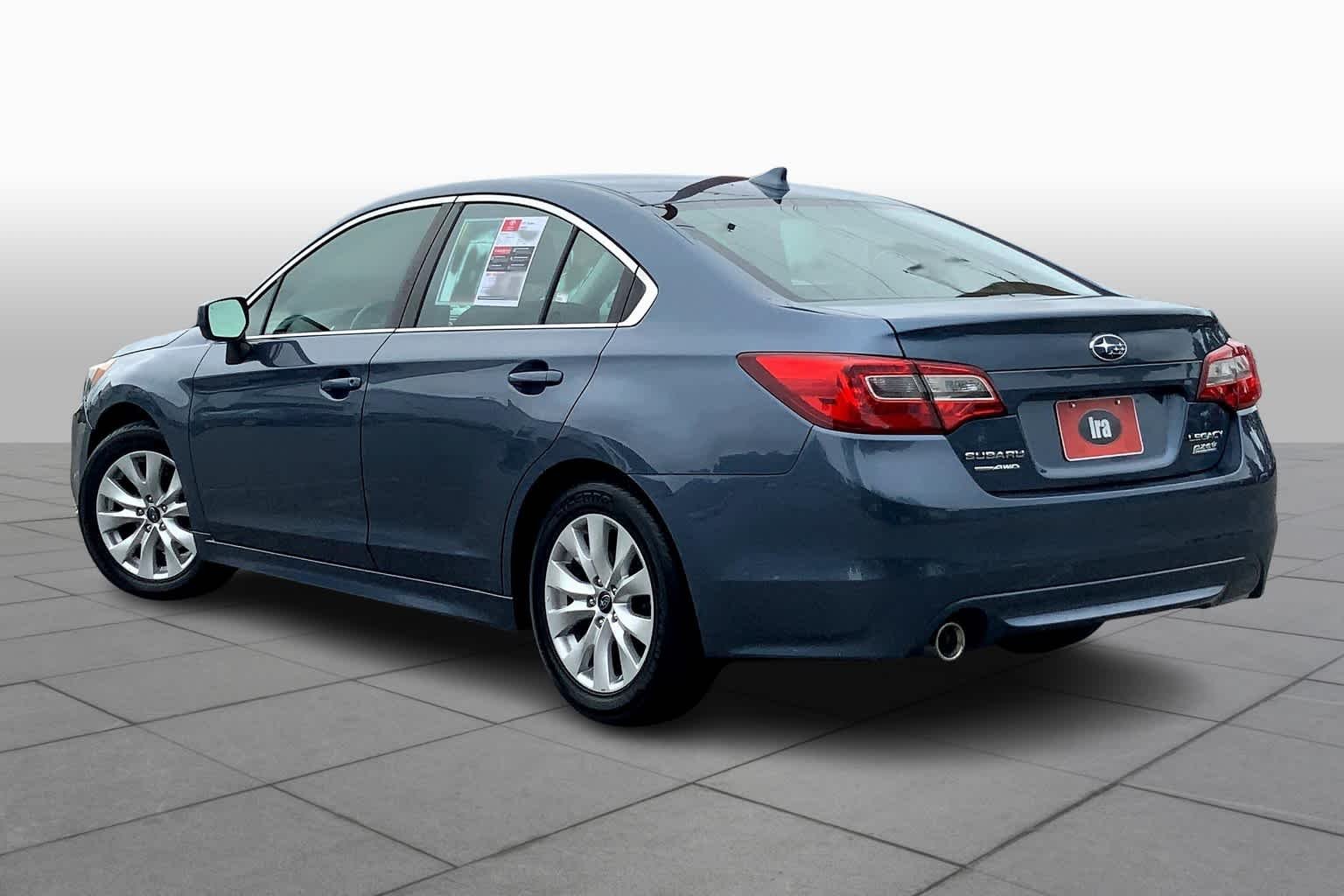 Used 2017 Twilight Blue Metallic Subaru Premium image 12