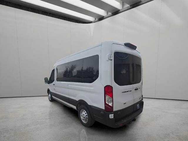 New 2026 Oxford White Ford Passenger Van XLT image 3