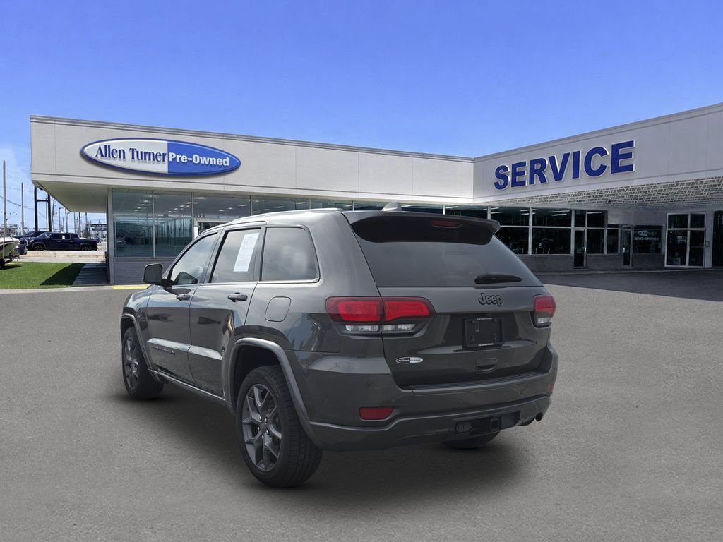 Used 2021 Granite Crystal Metallic Clearcoat Jeep Limited image 6