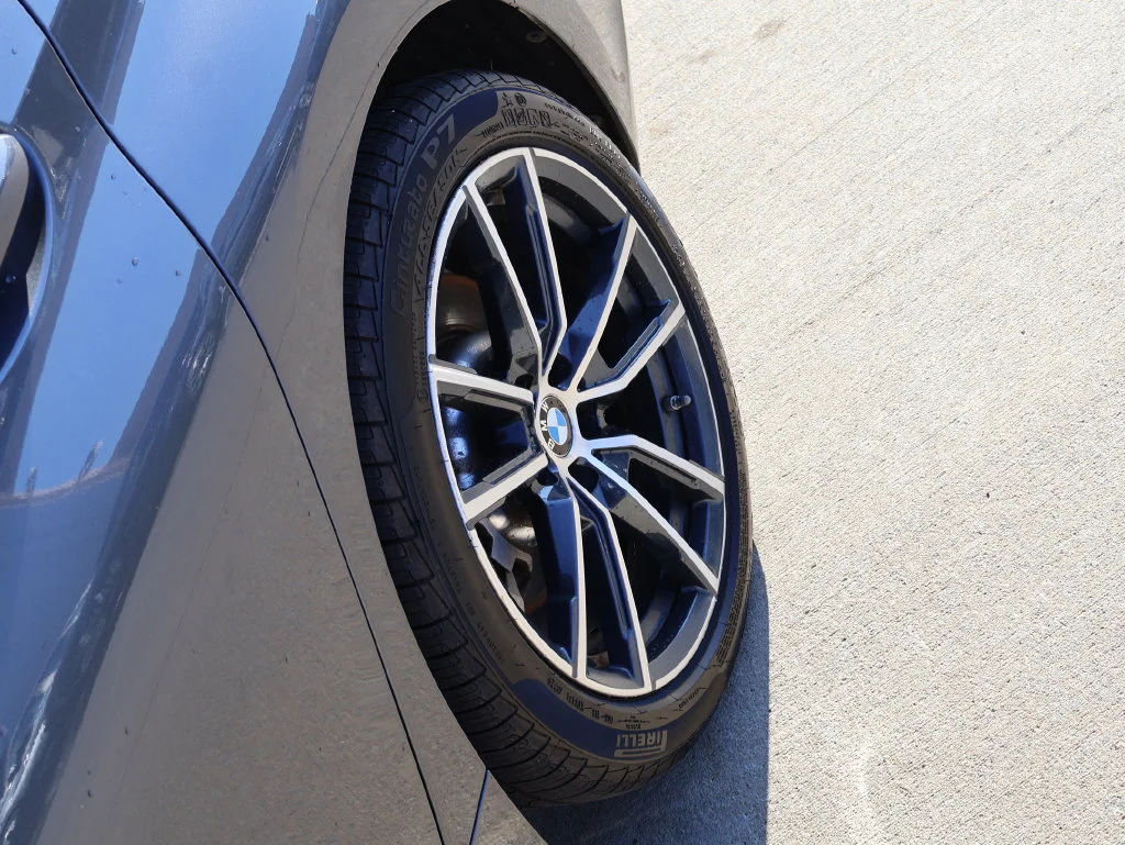 Used 2019 Mineral Grey Metallic BMW 330i xDrive image 41