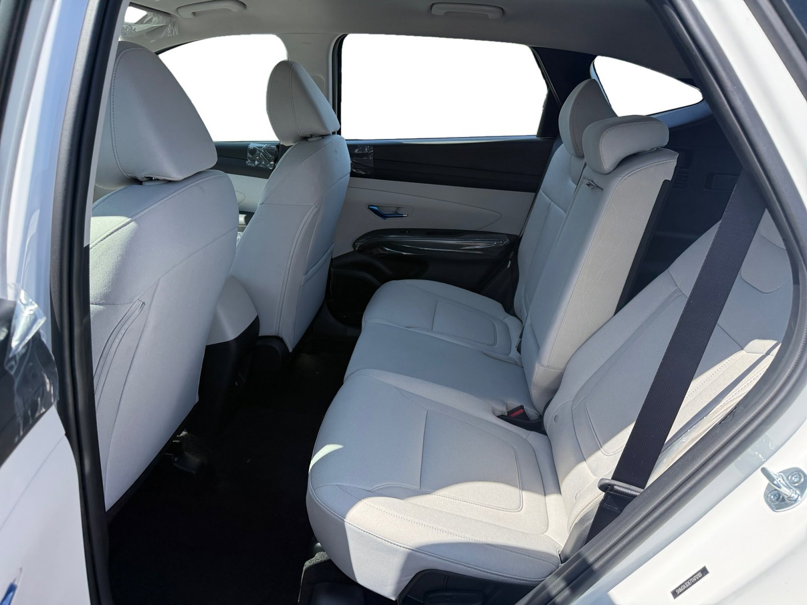 New 2026 Serenity White Pearl Hyundai SE FWD image 16