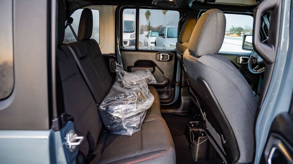 New 2026 Anvil Clear Coat Jeep Rubicon image 20