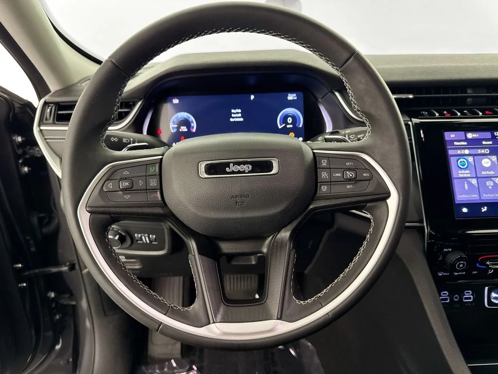 Used 2024 Gray Jeep Laredo X image 11