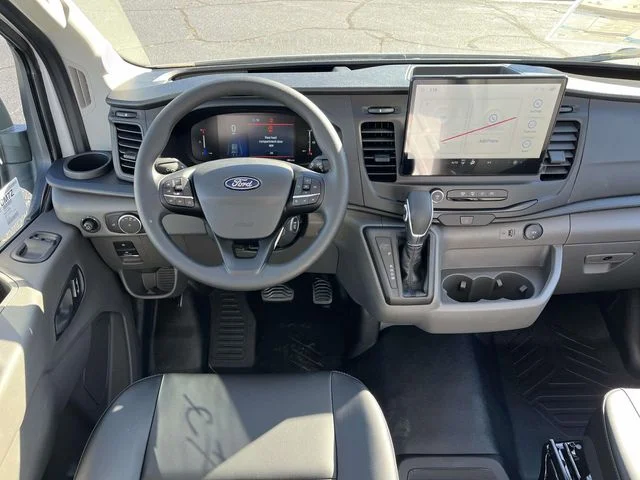 New 2026 Oxford White Ford Base image 3