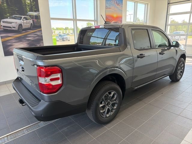 New 2026 Carbonized Gray Metallic Ford XLT image 14