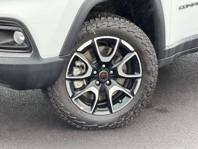 Used 2026 White Jeep Trailhawk image 28