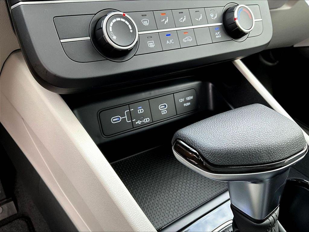 New 2026 White Hyundai SE AWD image 13