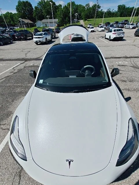 Used 2022  Tesla Long Range image 14