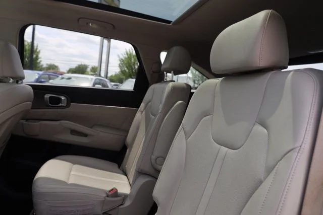 Used 2023 Gray Kia SX image 36