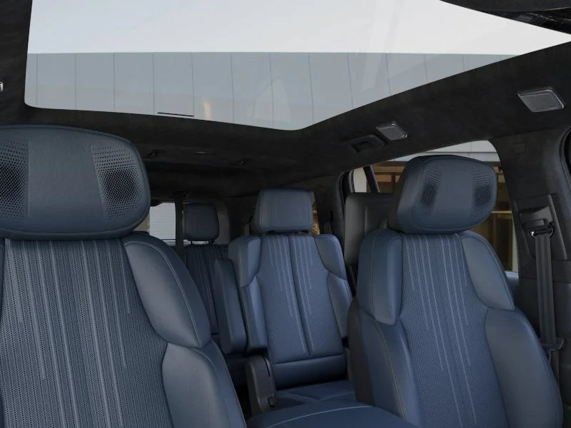 New 2026 Luna Metallic Cadillac Premium Luxury image 24