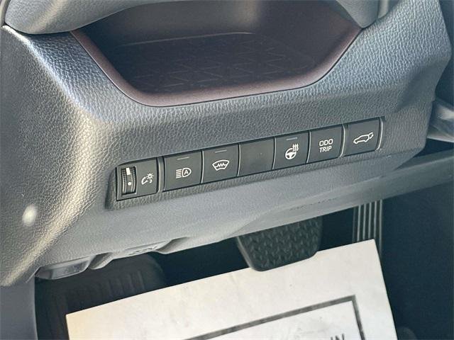 2025 Toyota RAV4 Limited - Photo 20