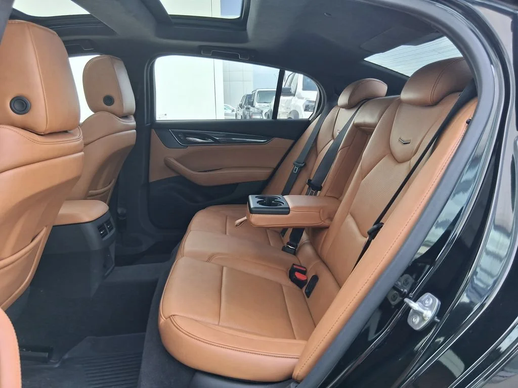 Certified Used 2025 Black Raven Cadillac V-Series image 27