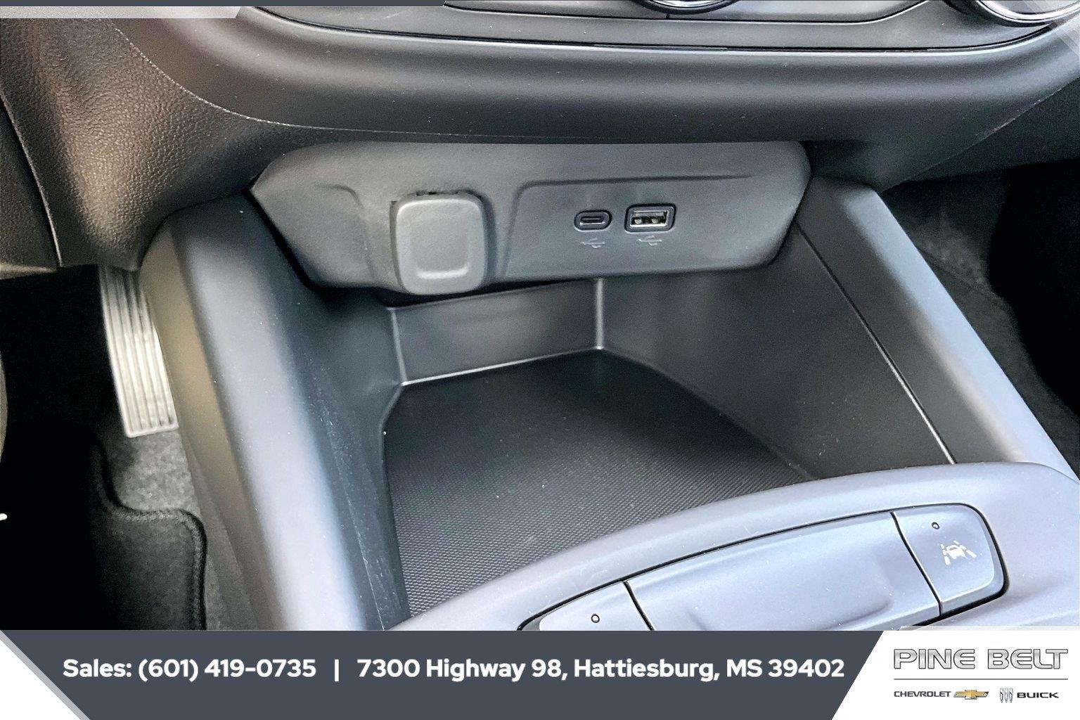 2026 Chevrolet Trax RS - Photo 24