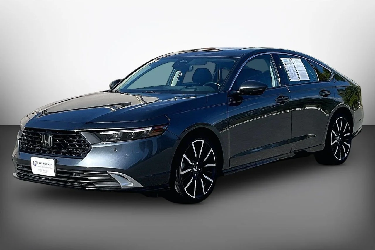 Certified Used 2023  Honda Touring image 4