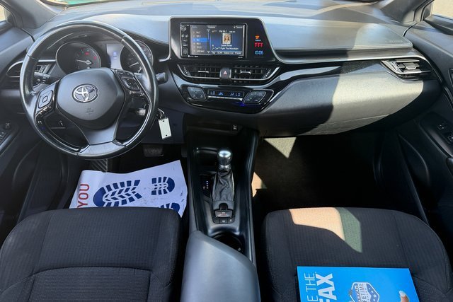 Used 2018 Teal Green Toyota XLE image 22
