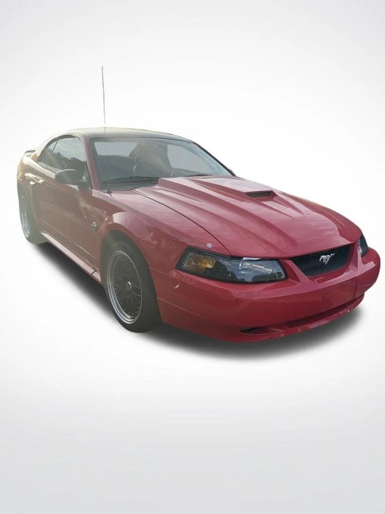 Used 2004 Red Ford GT image 3