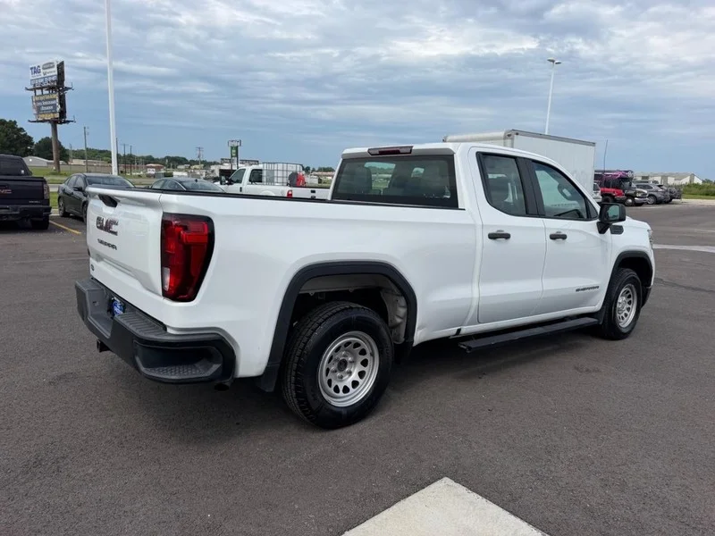 Used 2020 Summit White GMC 2WD Double Cab image 5