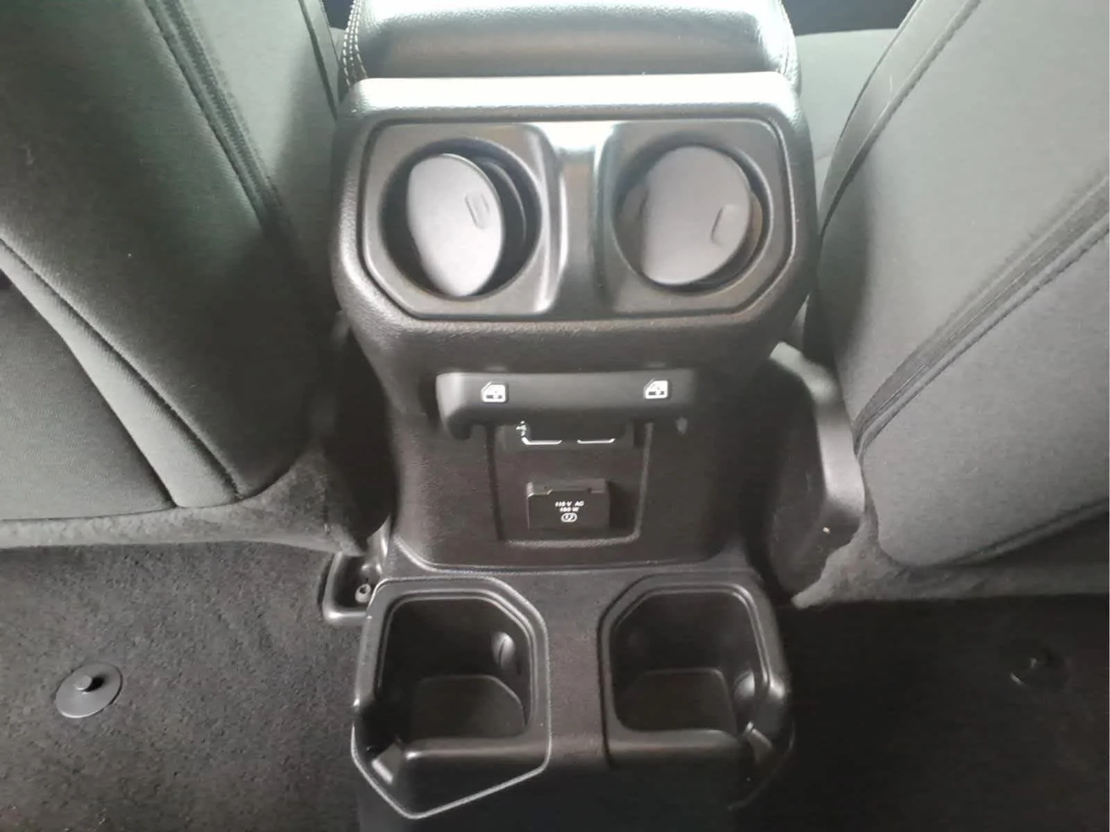 Used 2020 Black Clearcoat Jeep Sahara image 27