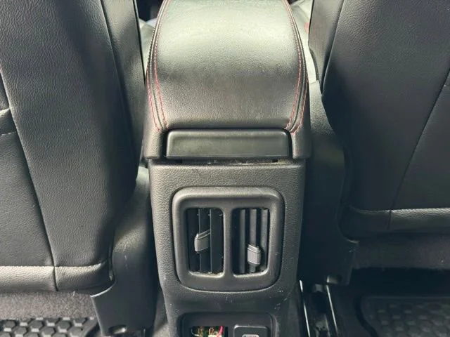 Used 2018 White Jeep Trailhawk 4x4 image 18