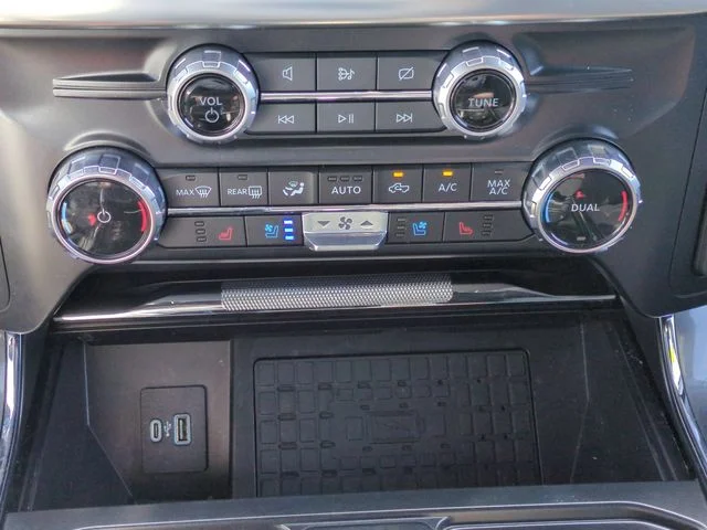 Used 2023 Gray Ford Lariat image 25