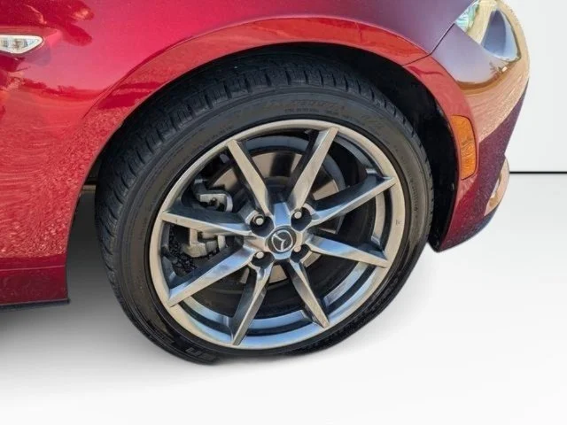Used 2023 Red Mazda Grand Touring image 9
