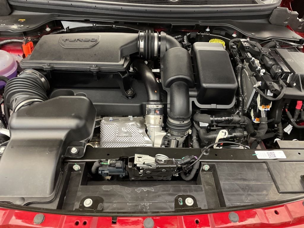 New 2026 Red Hot Pearl-Coat Exterior Paint Jeep Laredo image 18