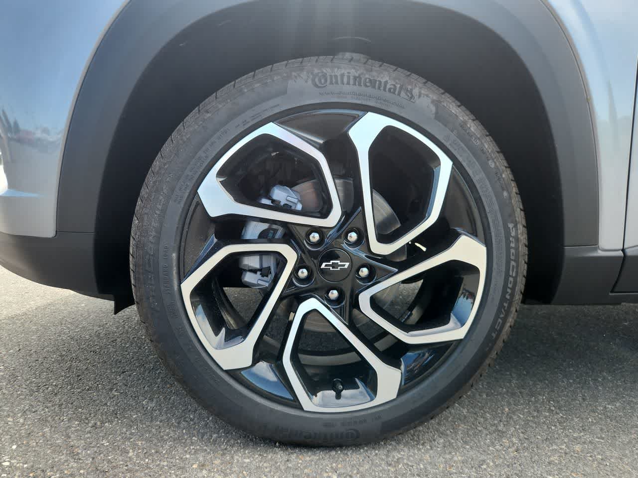New 2026 Sterling Gray Metallic Chevrolet 2RS image 10